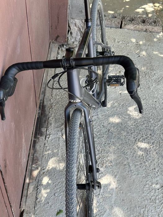 TRINX CLIMBER 2.3 Gravel bike