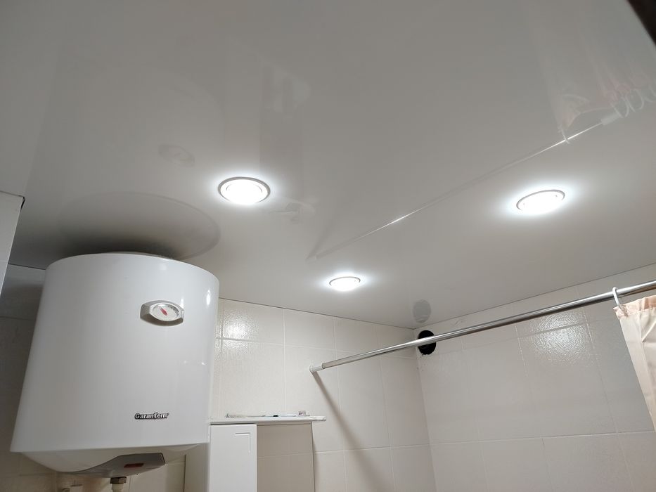 Натяжные потолки