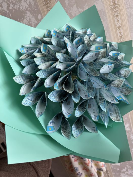 Денежный букет (букеты из денег)