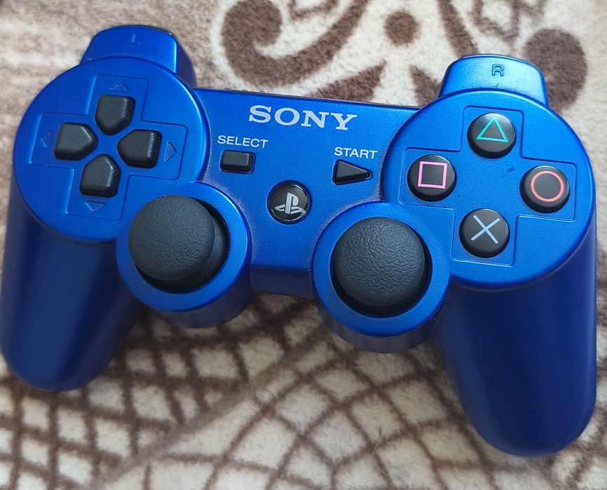Ps3 с 1 джойстик и 1 игра