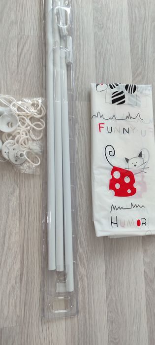 Продам угловой карниз для душа