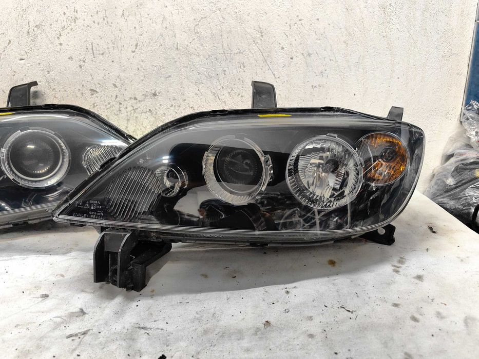 Оригинални фарове Мазда 2  Mazda 2