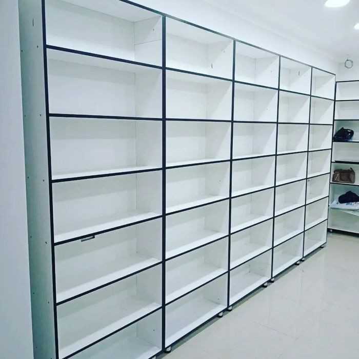 Полки для магазинов и аптек итд.