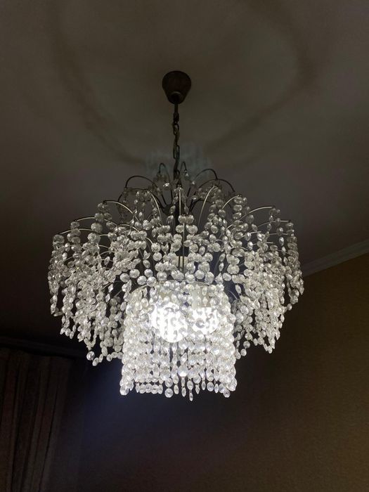 Люстра трех рожковая