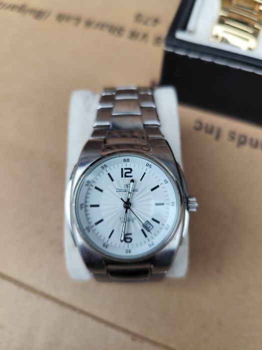 Часовници по договарян всички работещи .