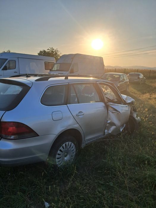 Dezmembrez golf 6 1.6 2012