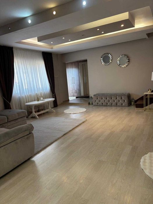 casa de vanzare in Oradea - cartierul Iosia (are inclus si spatiu comercial 30 mp)
