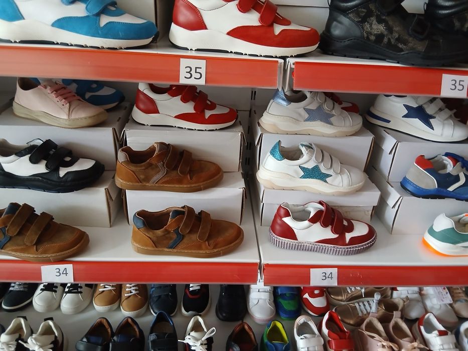 Papuci din piele