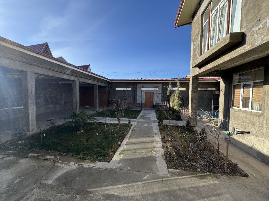 Hasanboyda 7 sotih uy sotiladi