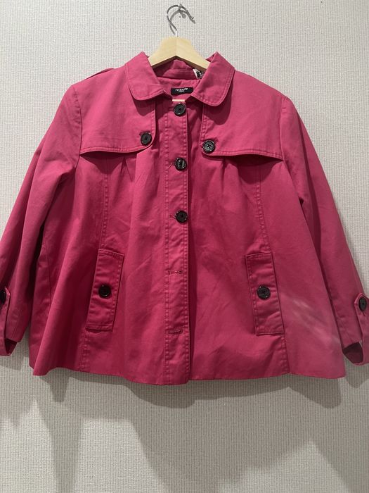 Ветровка,накидка кто как хочет и  второе Короткий плащ