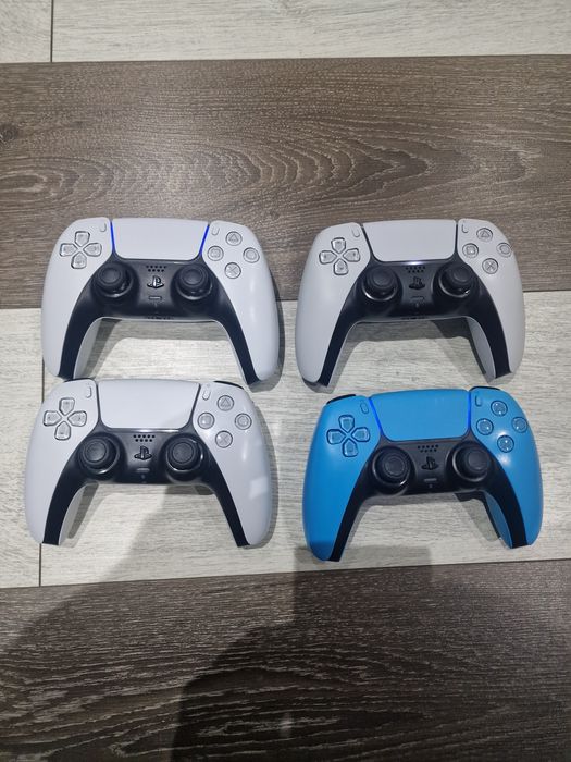 Vand 4 controllere dualsense pentru playstation 5 perfect functionale