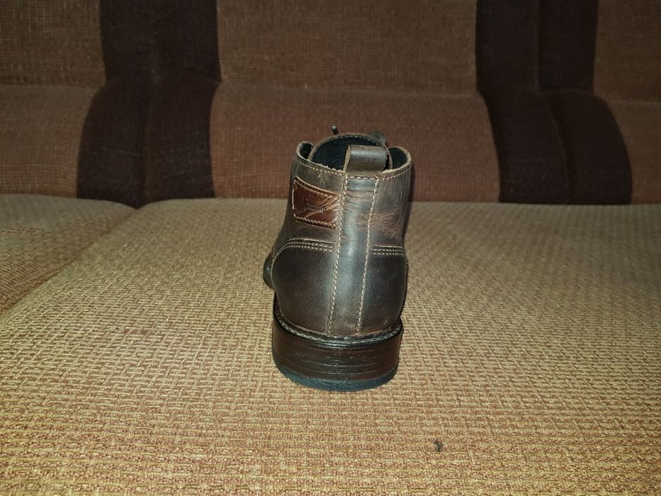Ботинки кожаные фирмы "Venturini"