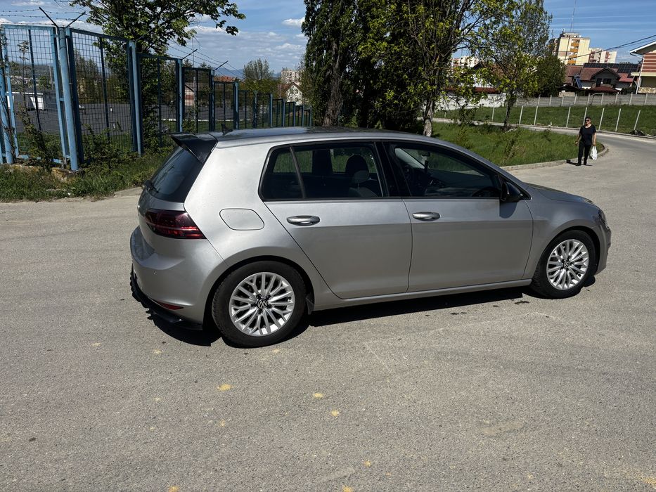 Vind Golf 7 benzina  1400 inscrisa  Recent