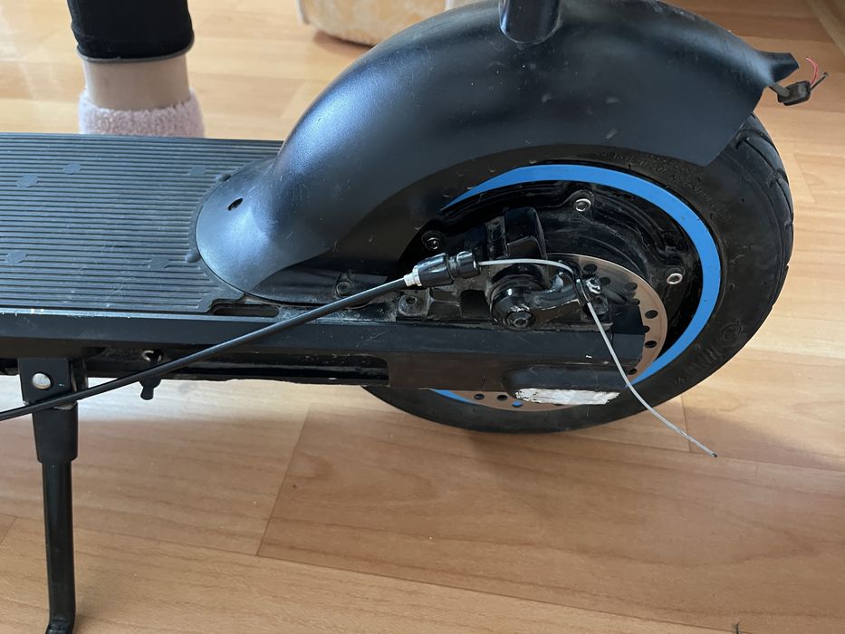 Продам электросамокат Neoline T24