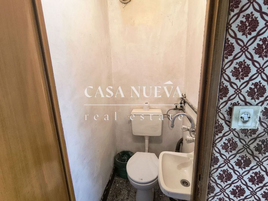 Продава се Двустаен апартамент в Перник, Център - 68 кв.м за 1028 €/кв.м - Снимка #4