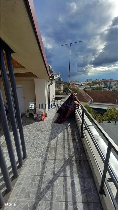 De inchiriat:Apartament cu 3 camere in zona Centrala