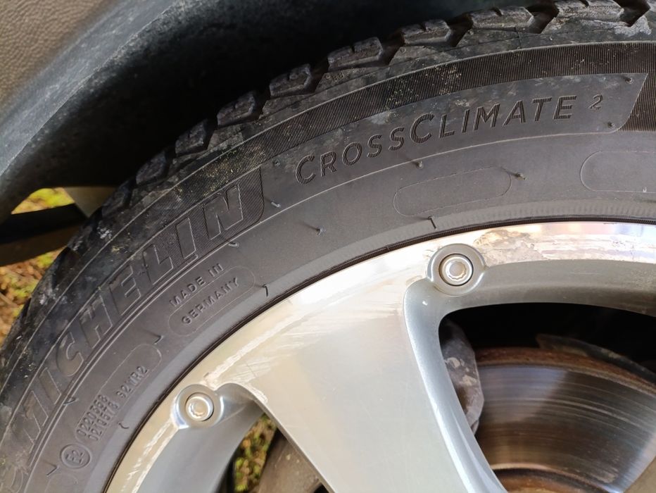 Джанти и гуми за VW Touran cross