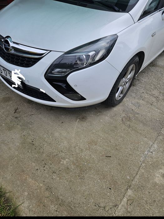 Opel Zafira c 7 locuri