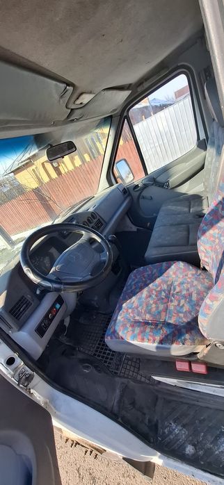 Vand platforma mercedes bentz