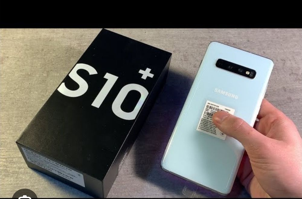 Продам телефон Самсунг S10+