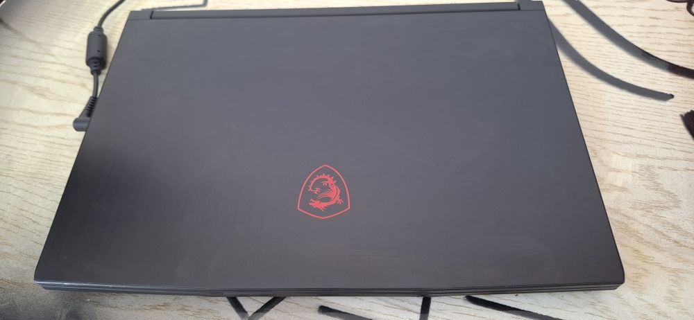 Noutbuk gaming kompyuter Msi