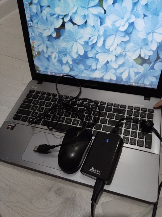 Продам ноутбук серии ASUS X550