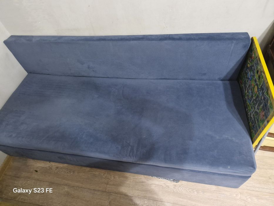 Продам диван в хорошем состоянии