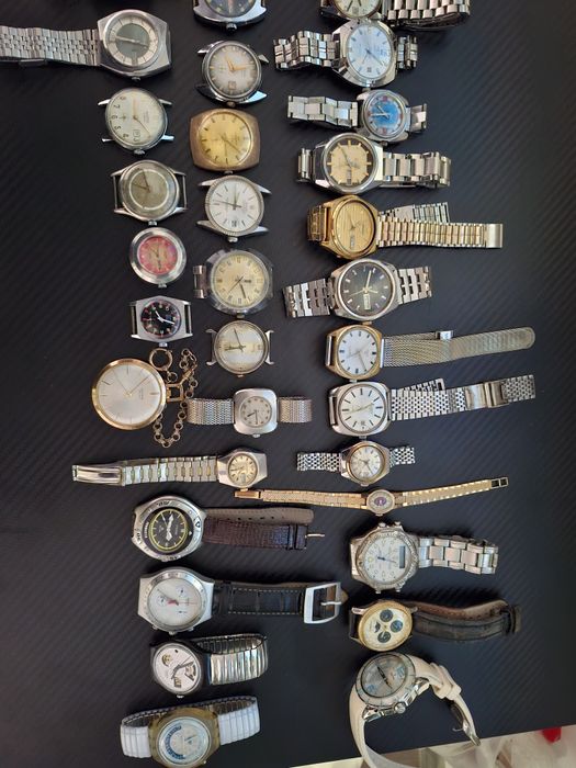 Лот от часовници - механични и кварцови