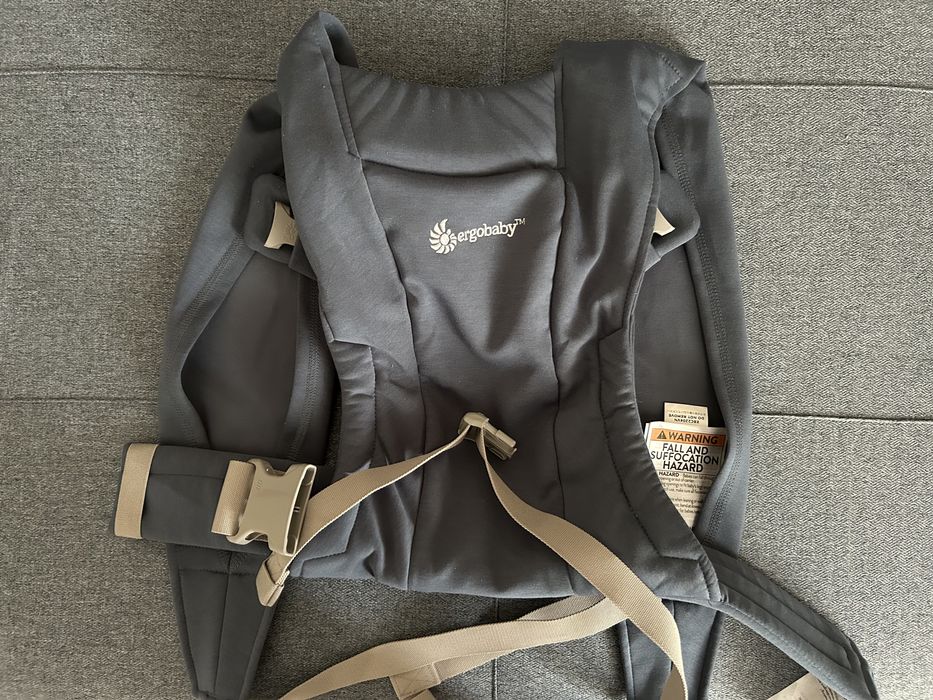 Эргорюкзак Ergobaby Embrace