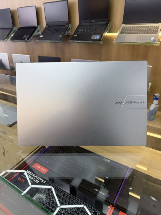 Ноутбук ASUS Vivobook 15.6 FHD Ryzen 7 5825U 8GB 512GB