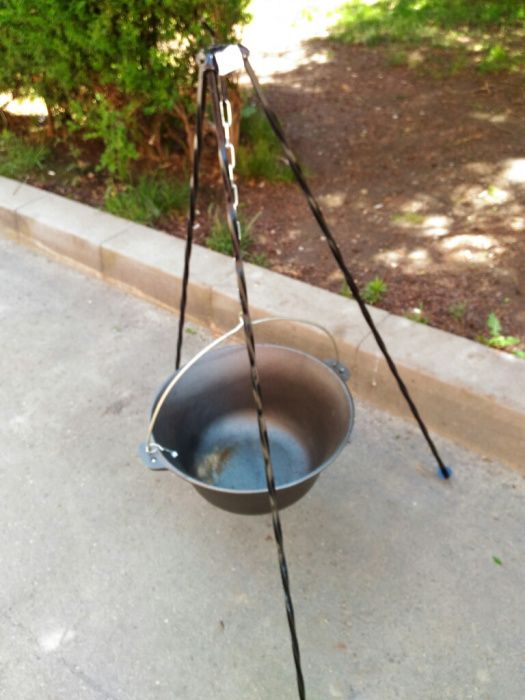 Ceaun fonta pura 7,2/129 lei+ trepied 40=169 lei (10,8L/16 L / 22L )