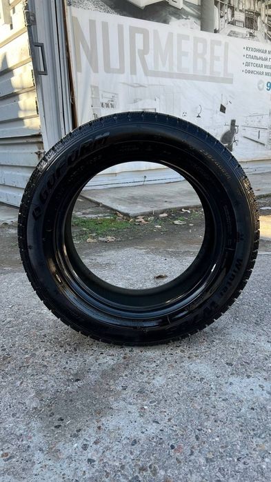 Зимни шына срочна сотилади