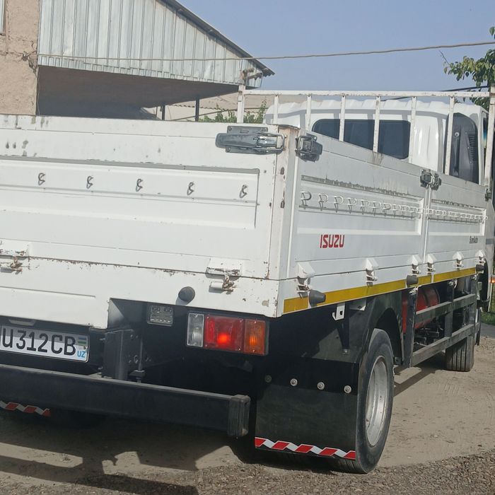 Isuzu  bort sotiladi yangi 2022