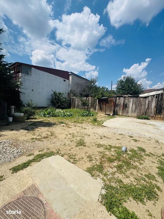 200 mp | P+2 | 15 m deschidere | T226