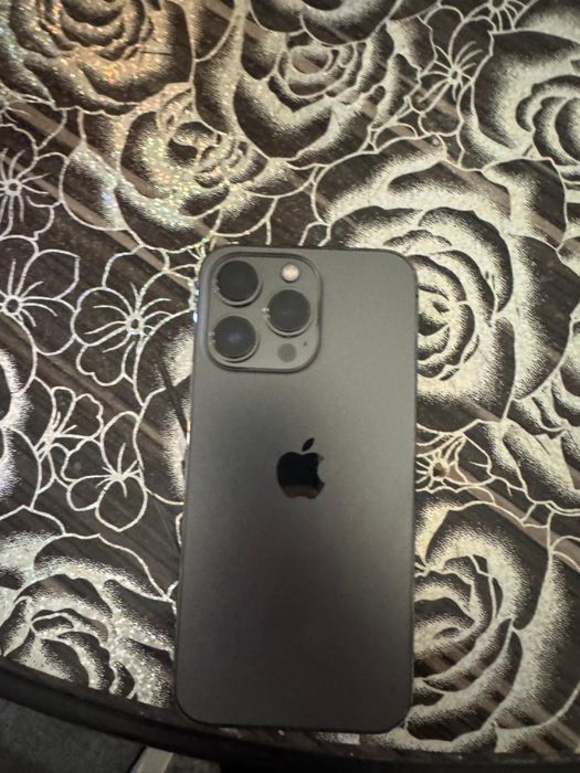 Продается айфон 13 про