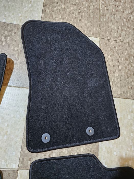 Covorase din mocheta dedicate Jeep Compass 2016-2025