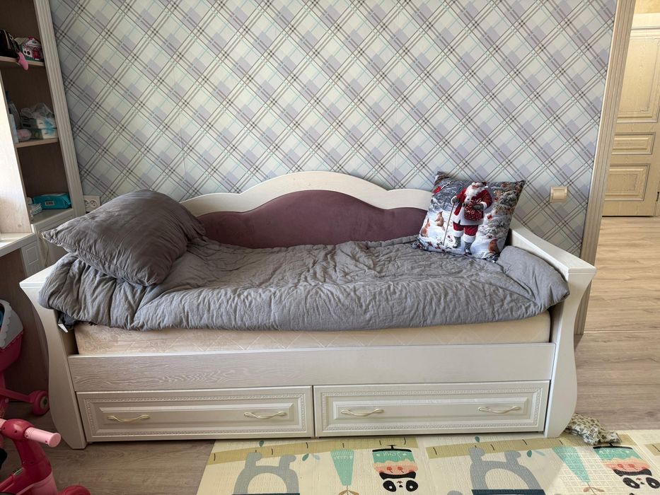 Продам детскую мебель