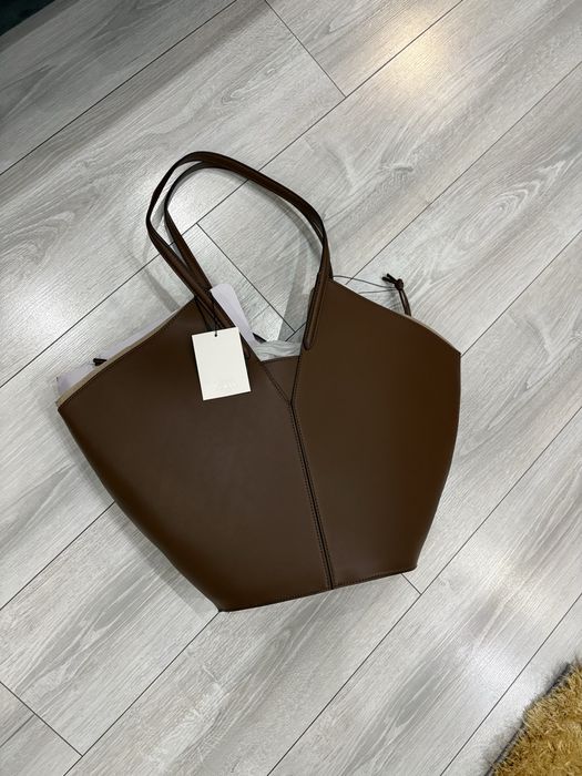 Zara голяма стилна дамска чанта в кафяво