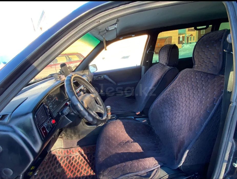 Продам очень хороший автомобиль