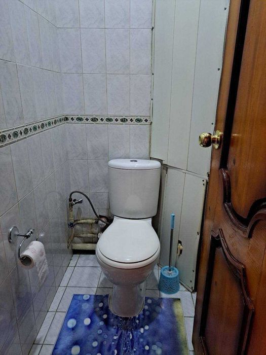 Ойбекда 4 хонали, 3-каватда квартира сотилади, 150 м2
