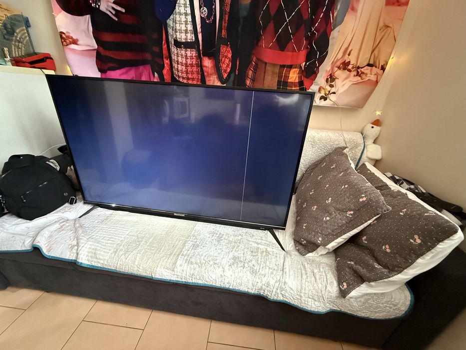 Продам большой телевизор Skyworth android