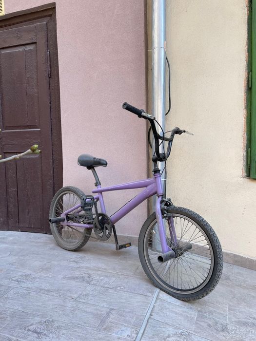 Vindem bicicletă BMX!