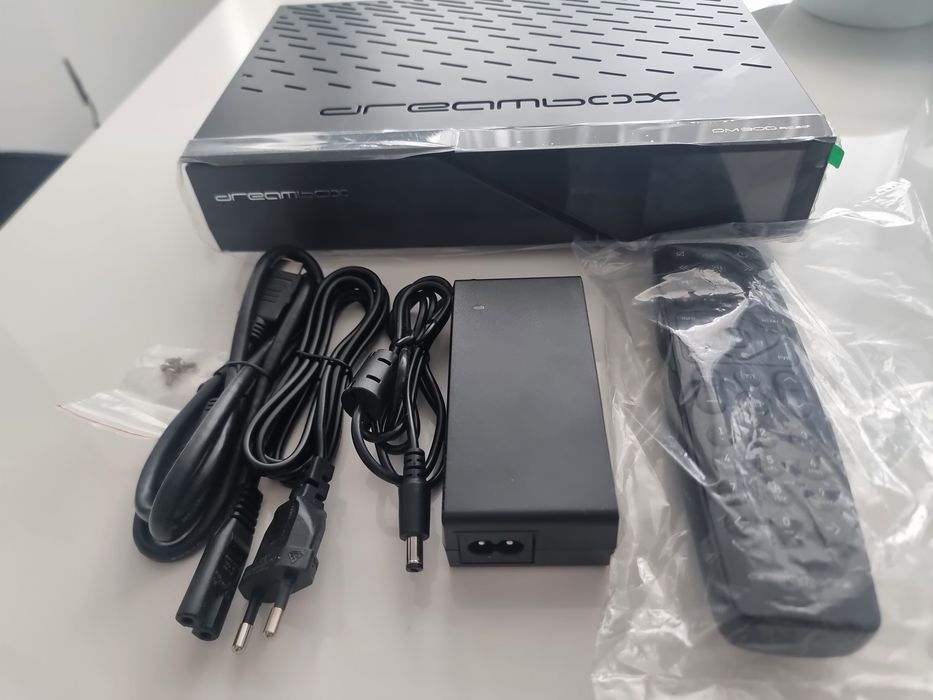 Dreambox DM900 UHD 4K Чисто Нов / DVB-S2X / Linux Enigma2 / IPTV