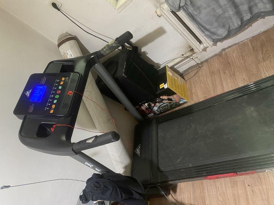 Продам беговую дорожку