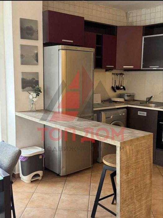 Дава се под наем Тристаен апартамент в Варна, Гръцка махала - 120 кв.м за 1000 € - Снимка #9