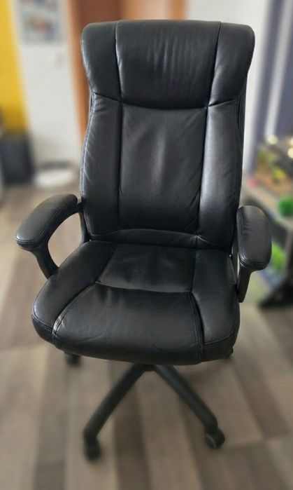 Scaun birou - piele ecologica negru