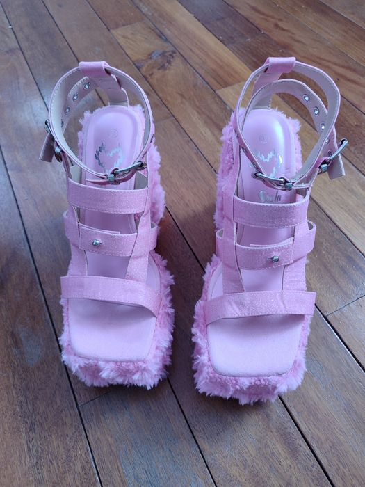 Екстравангардни обувки (за парти)