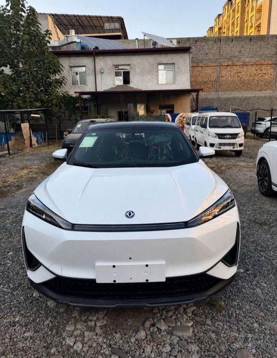 Dongfeng l7 elektro ca gibrid