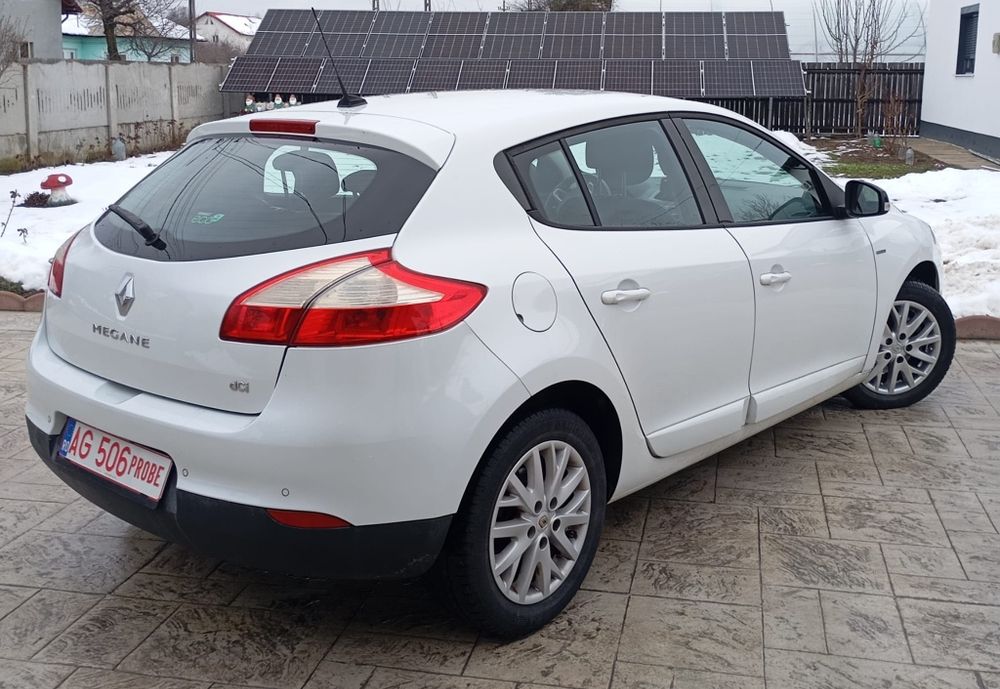 Renault Megane 3 bose hatchback 1.5 dc 110cpi rar efectuat