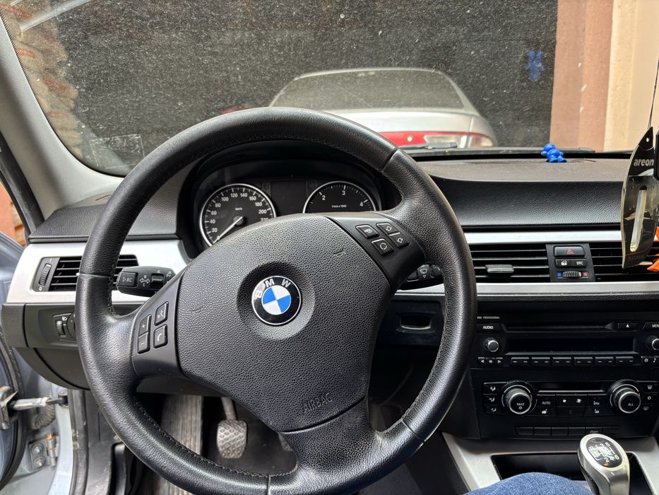 BMW 3 Series 2009 — imagine 4